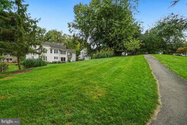 19914 SILVERFIELD DR, Montgomery Village, MD 20886