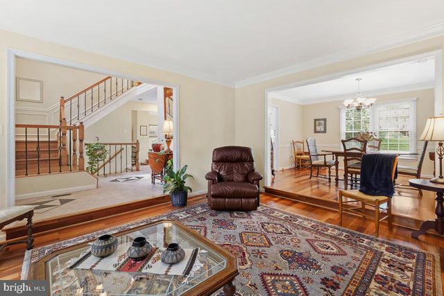 19914 SILVERFIELD DR, Montgomery Village, MD 20886