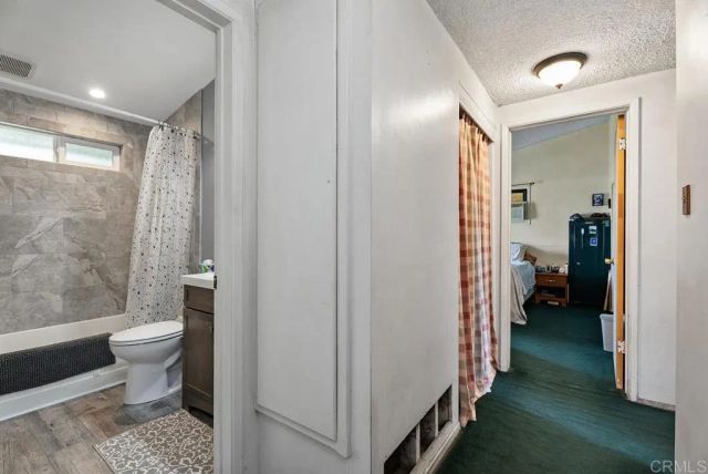 2028 W Maple Avenue, Orange, CA 92868