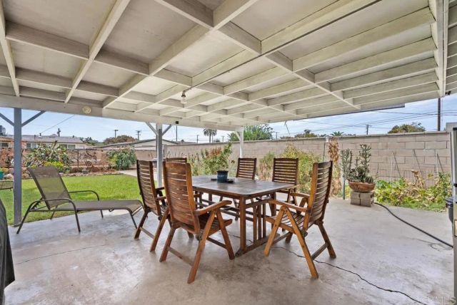 2028 W Maple Avenue, Orange, CA 92868