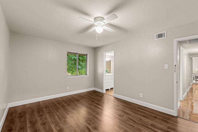 5809 Harvest Hill Road 2055, Dallas, TX 75230