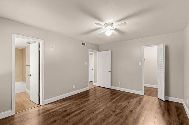 5809 Harvest Hill Road 2055, Dallas, TX 75230