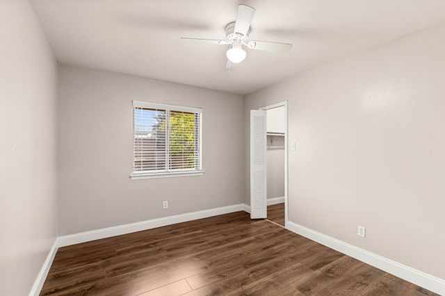 5809 Harvest Hill Road 2055, Dallas, TX 75230