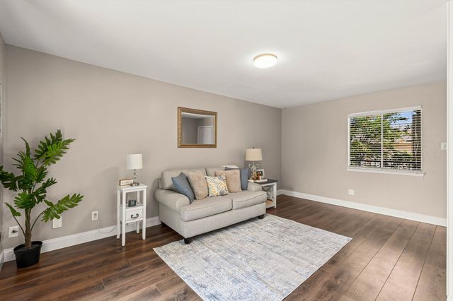 5809 Harvest Hill Road 2055, Dallas, TX 75230