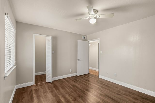 5809 Harvest Hill Road 2055, Dallas, TX 75230