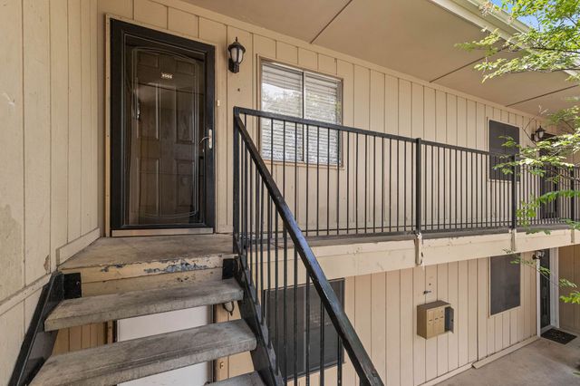 5809 Harvest Hill Road 2055, Dallas, TX 75230