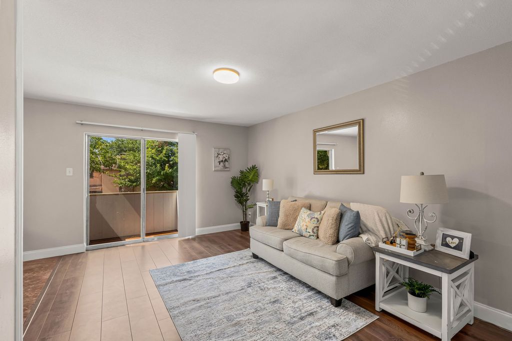 5809 Harvest Hill Road 2055, Dallas, TX 75230