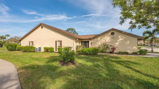 5905 DORAL DRIVE, Sarasota, FL 34243
