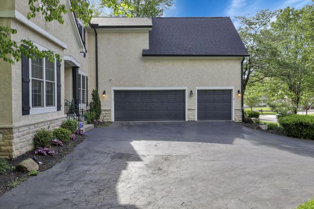 7097 Pleasant Colony Circle, Blacklick, OH 43004