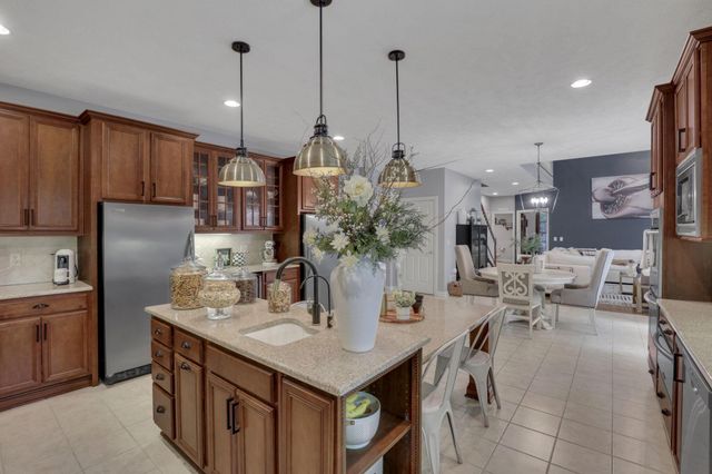 7097 Pleasant Colony Circle, Blacklick, OH 43004