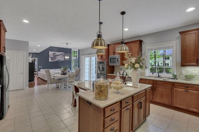 7097 Pleasant Colony Circle, Blacklick, OH 43004