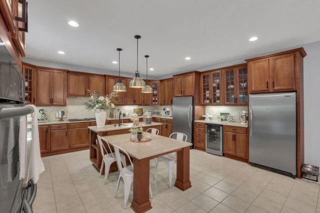 7097 Pleasant Colony Circle, Blacklick, OH 43004