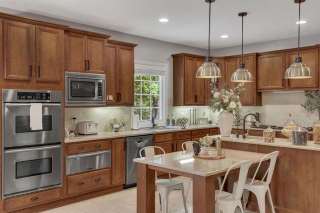 7097 Pleasant Colony Circle, Blacklick, OH 43004