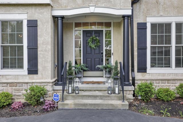 7097 Pleasant Colony Circle, Blacklick, OH 43004
