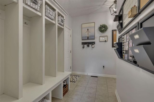 7097 Pleasant Colony Circle, Blacklick, OH 43004