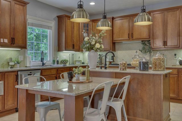 7097 Pleasant Colony Circle, Blacklick, OH 43004