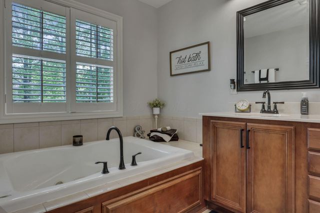 7097 Pleasant Colony Circle, Blacklick, OH 43004