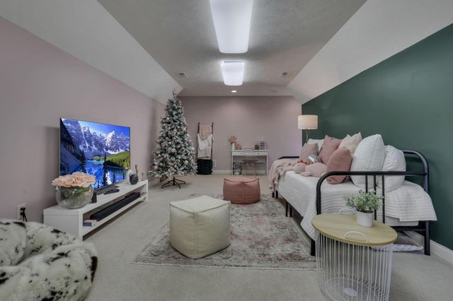 7097 Pleasant Colony Circle, Blacklick, OH 43004