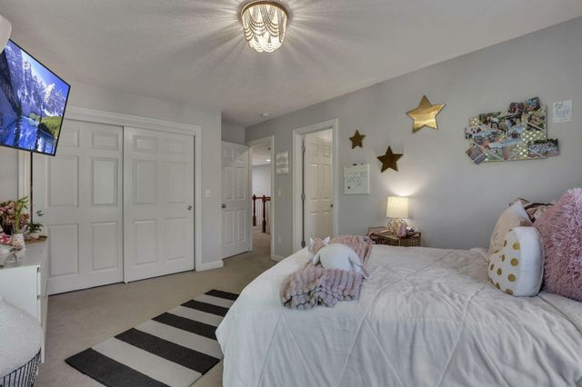 7097 Pleasant Colony Circle, Blacklick, OH 43004