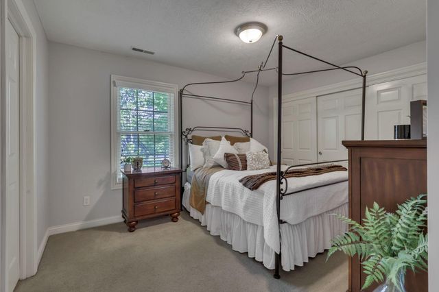 7097 Pleasant Colony Circle, Blacklick, OH 43004