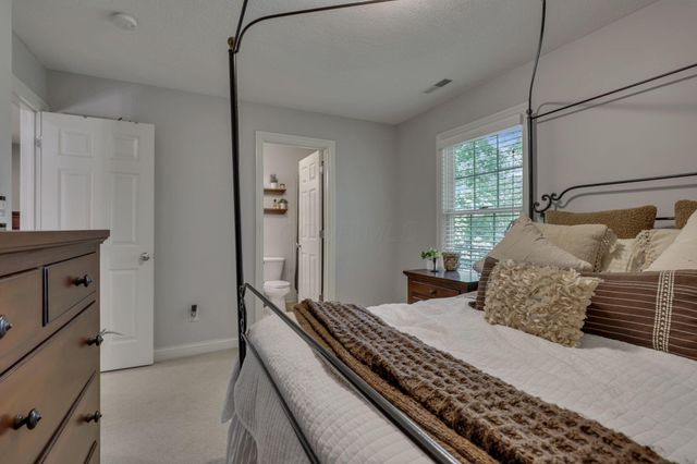 7097 Pleasant Colony Circle, Blacklick, OH 43004