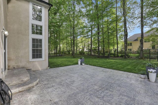 7097 Pleasant Colony Circle, Blacklick, OH 43004