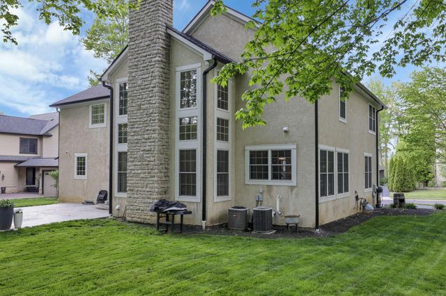 7097 Pleasant Colony Circle, Blacklick, OH 43004
