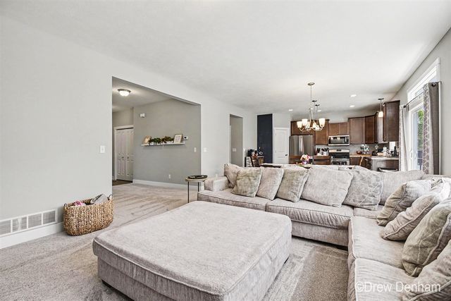 1292 Shadow Hills Drive, Byron Center, MI 49315