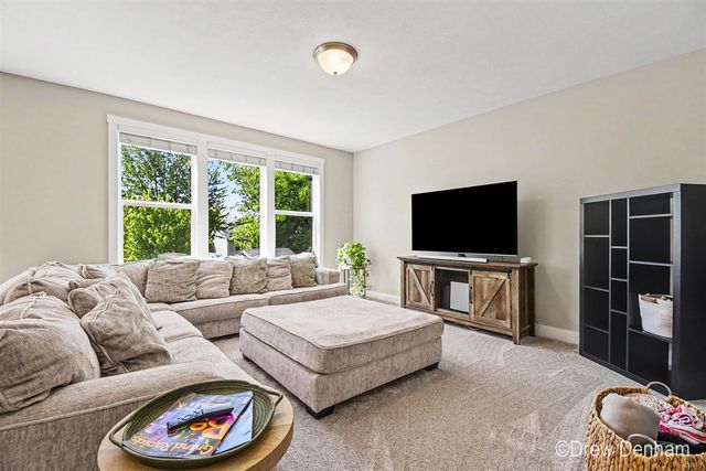 1292 Shadow Hills Drive, Byron Center, MI 49315