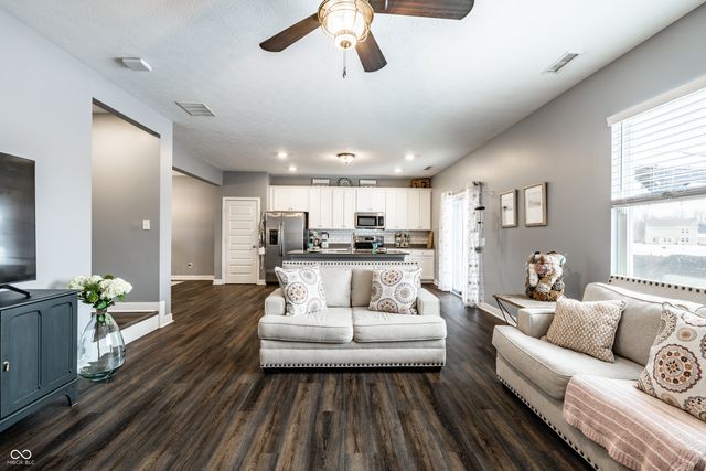 16402 Sedalia Drive, Fishers, IN 46040