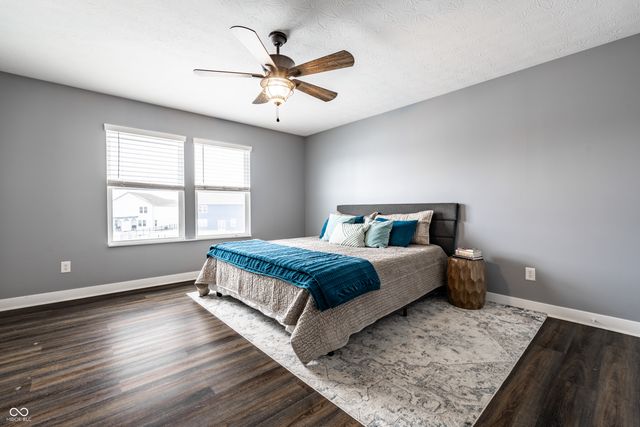 16402 Sedalia Drive, Fishers, IN 46040