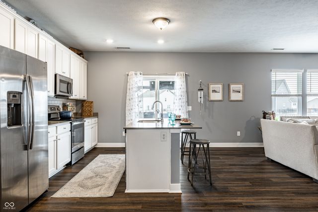 16402 Sedalia Drive, Fishers, IN 46040