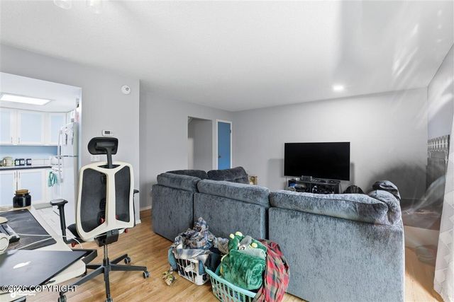 7020 Meteor Court, Anchorage, AK 99504