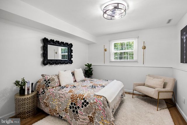 187 S LAKESIDE DR E, Medford, NJ 08055