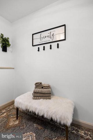 187 S LAKESIDE DR E, Medford, NJ 08055