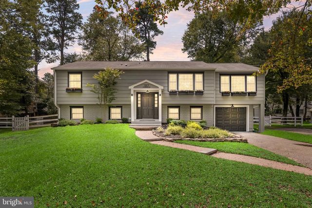 187 S LAKESIDE DR E, Medford, NJ 08055