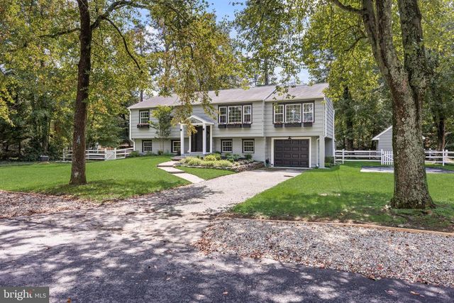 187 S LAKESIDE DR E, Medford, NJ 08055