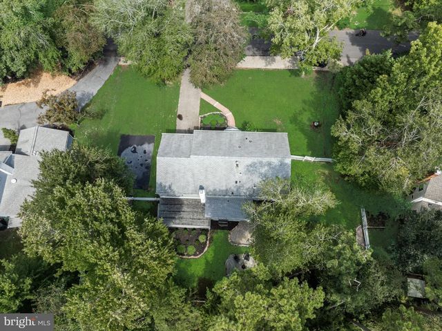 187 S LAKESIDE DR E, Medford, NJ 08055