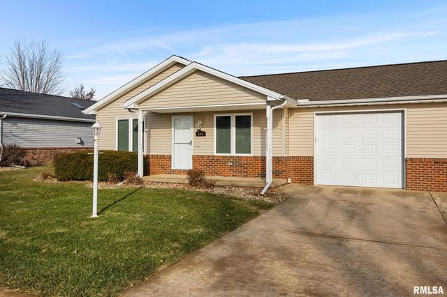 135 COMFORT Way, Washington, IL 61571