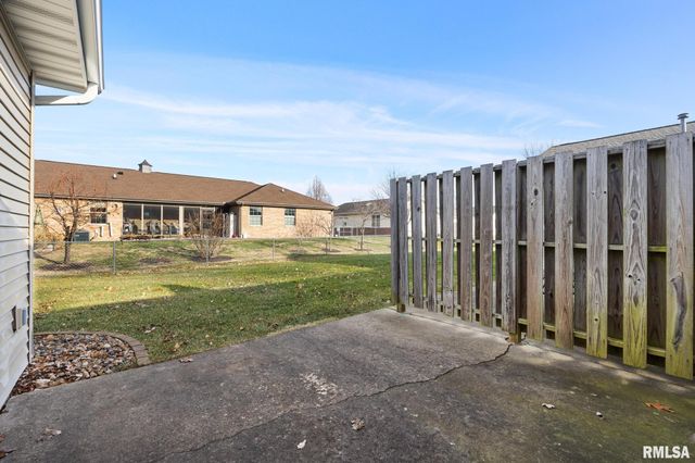 135 COMFORT Way, Washington, IL 61571