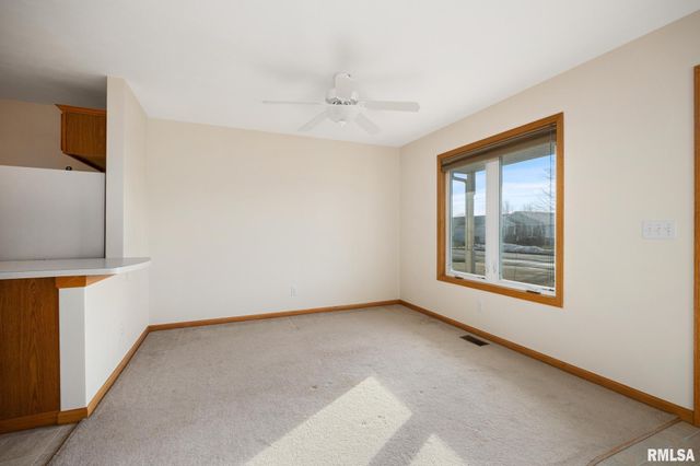 135 COMFORT Way, Washington, IL 61571