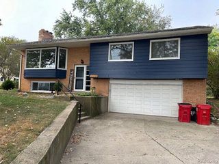 3932 Detroit Boulevard, West Bloomfield, MI 48323