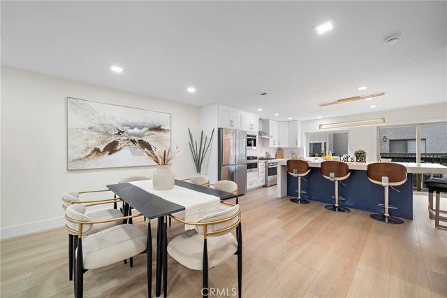 10 Starfall, Irvine, CA 92603