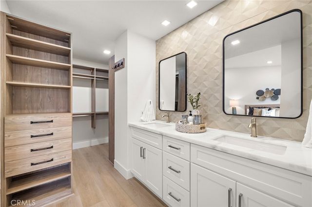 10 Starfall, Irvine, CA 92603