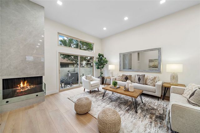 10 Starfall, Irvine, CA 92603
