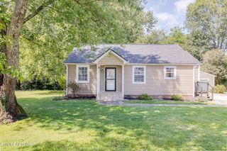 207 N Laurel Circle, Knoxville, TN 37912