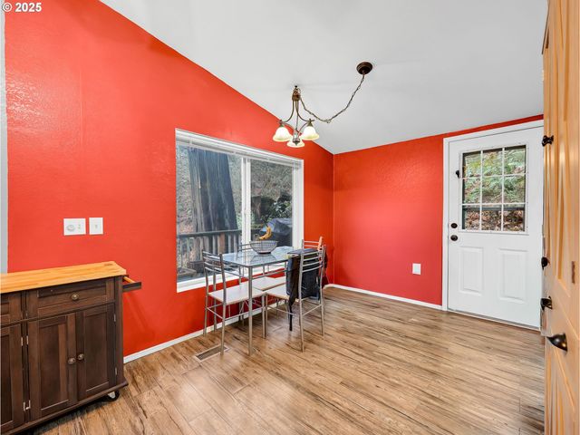 32700 Se LEEWOOD Ln, Boring, OR 97009