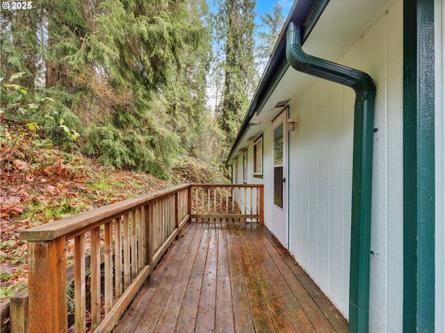 32700 Se LEEWOOD Ln, Boring, OR 97009