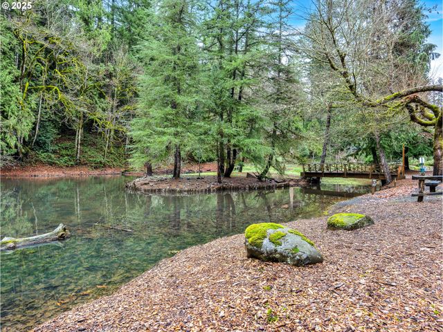 32700 Se LEEWOOD Ln, Boring, OR 97009