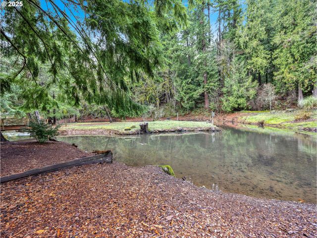 32700 Se LEEWOOD Ln, Boring, OR 97009